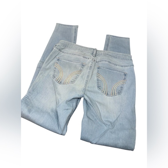 ✨ 5/$30 ✨ Hollister Light Blue Low Rise Jean Leggings‎ - Picture 7 of 8
